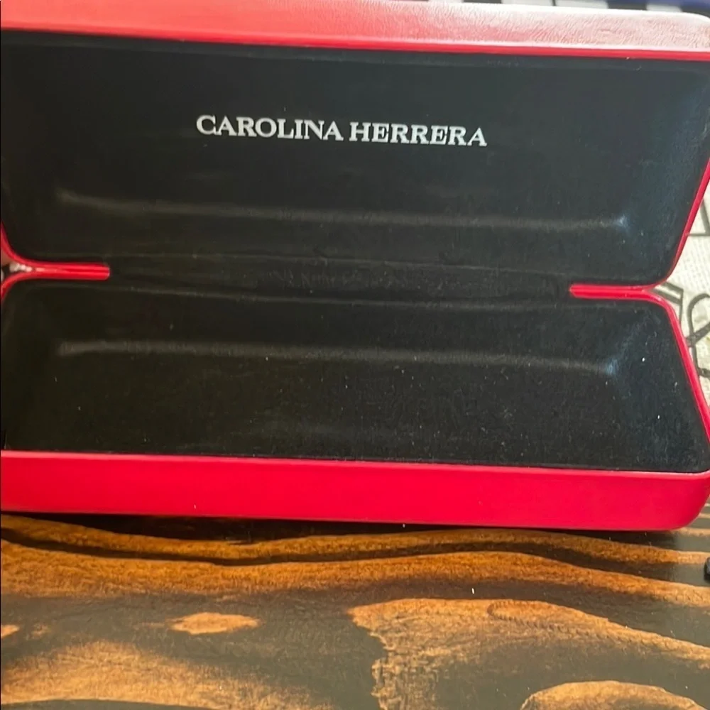 Carolina Herrera Red Eye Glass Case and Cloth